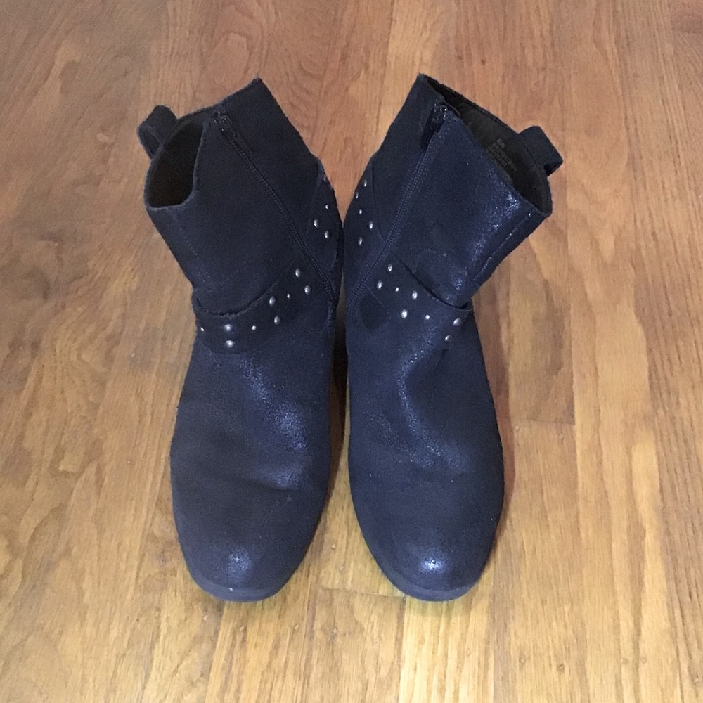 Korks Black Booties